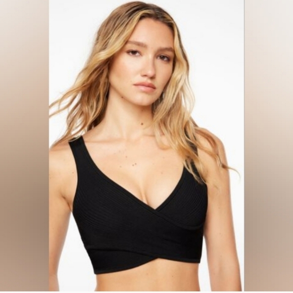 Dynamite Tops - Dynamite Black Ribbed Crop Top